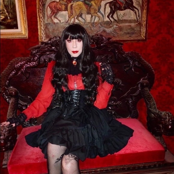 Meet your Posher, Hannah - Picture 3 of 13